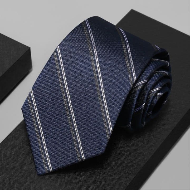 ネクタイ 格調高い紳士のストライプ